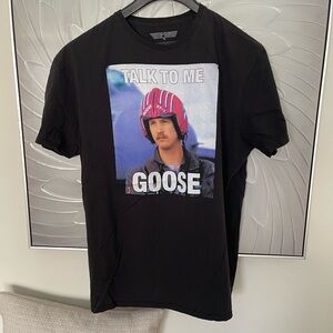 Top Gun Talk To Me Goose Mens graphic tee Extra Large XL black shirt